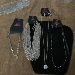 Paparazzi Silver and Iridescent Necklace Set